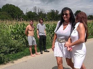 Sex-mad matures Emily Devine coupled with Lilian Black obtain fucked outdoors