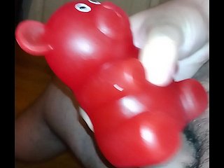 Mon jouet sexuel ours gommeux