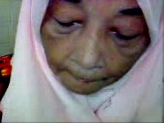 Malaysian Granny Blowjob