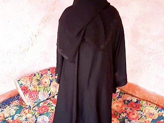 Pakistani hijab girl anent steadfast fucked MMS hardcore