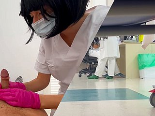 Frigidity nouvelle jeune infirmière étudiante vérifie mon pénis et j'ai un faux pas