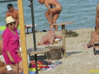Coppia nudisti Amateurs Beach Voyeur - Of age Close-up di fica
